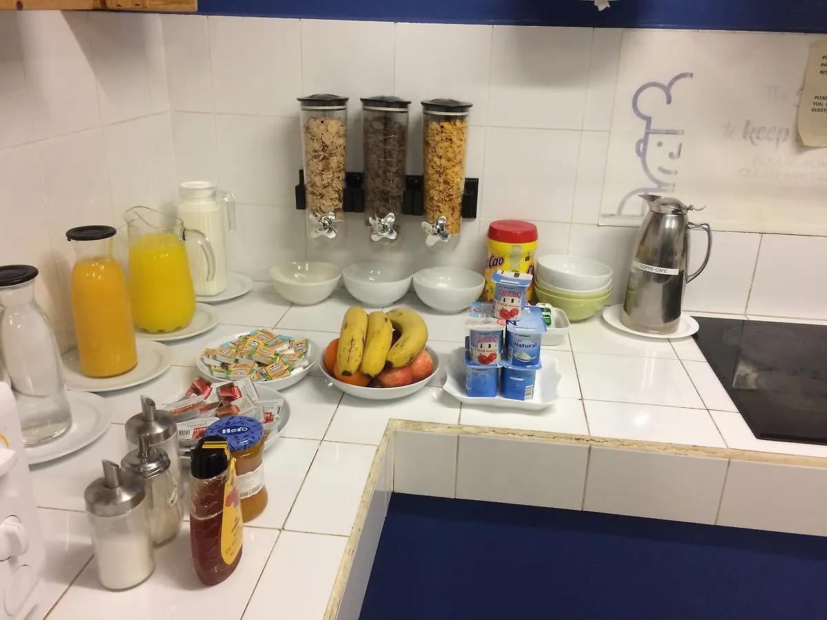 Gracia City Hostel Barselona 0*,  İspanya